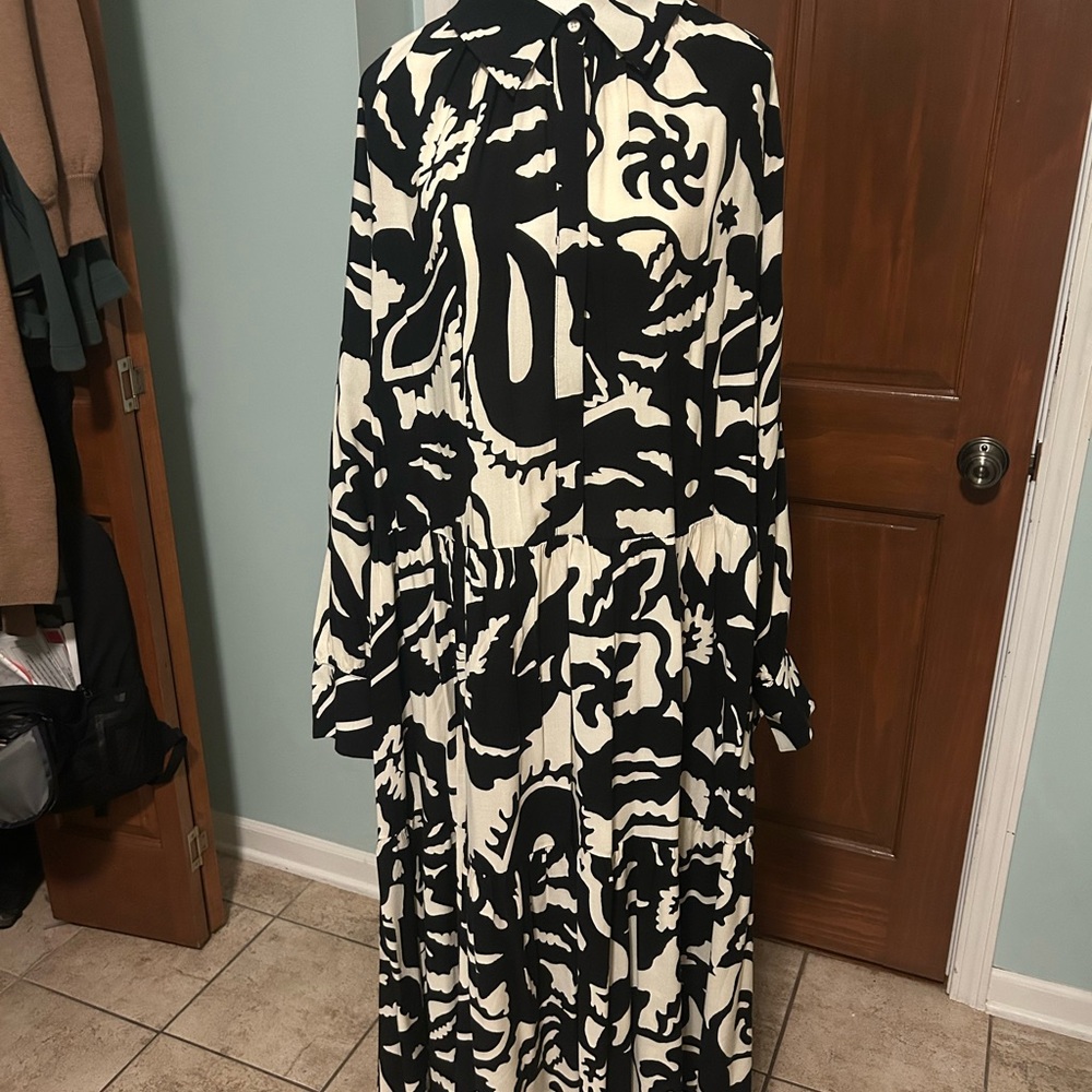 Black and White Patterned Women's Dress